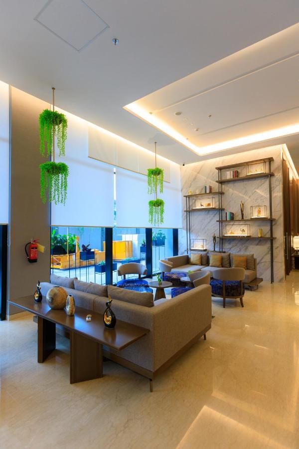 Calma 31 Apartment Makassar Esterno foto
